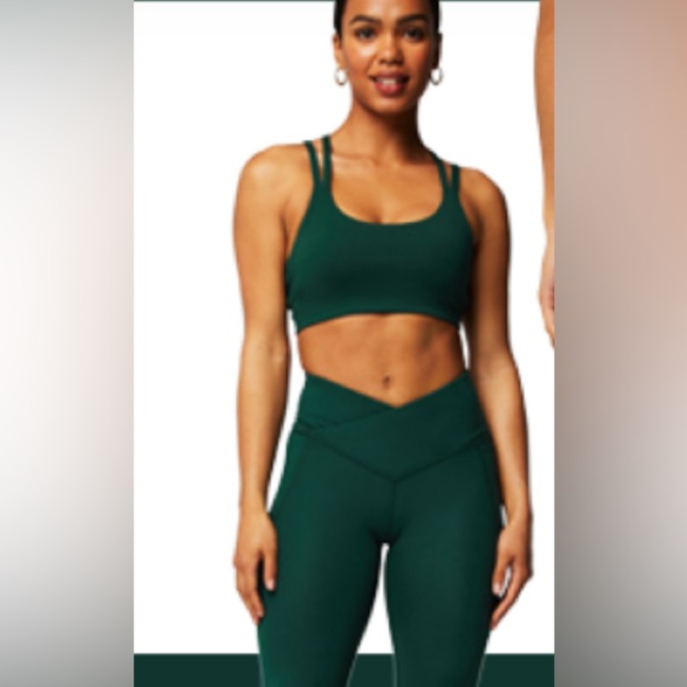 NWT. 2 piece  Fabletics set